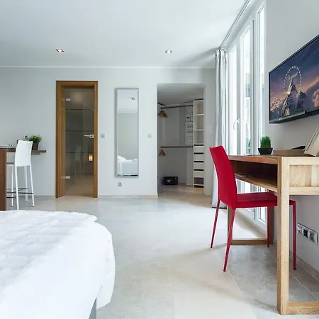 Velvet Appart hôtel 3*