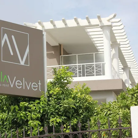 Velvet Villeneuve-Loubet